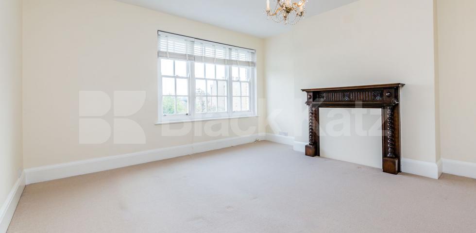 Recently refurbished spacious 2 bed with modern kitchen mins to regents park Northwick Terrace, St Johns Wood / Maida Vale